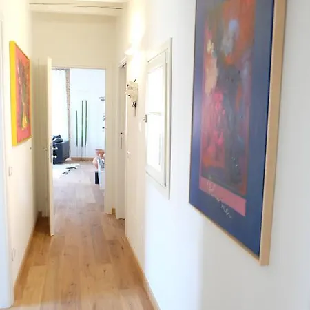 Piccolo Palazzo 圣菲利斯·德尔·贝纳茨